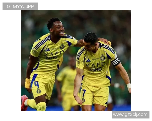 五位足球明星同框合照展现激情与友谊的瞬间 五位足球明星同框合照展现激情与友谊的瞬间